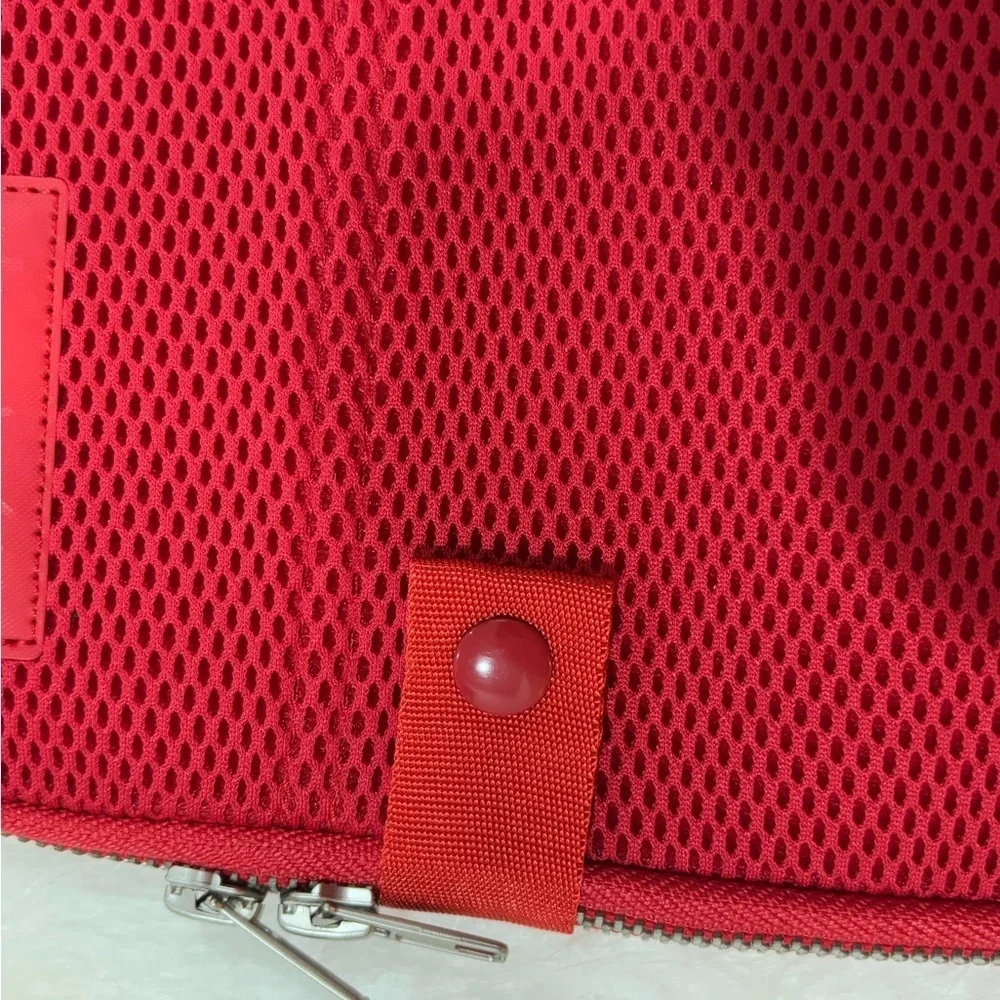 💻 Laptop Case Bag Sleeve – Fits 11-12 inch Devices (NWT) 🔴